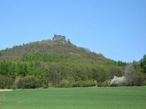 Zřícenina Oltářík (zdroj Wikimedia)